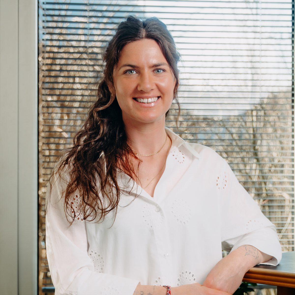 Portraitaufnahme von Marlene Poschner, Paul & Fischer Steuerkanzlei.